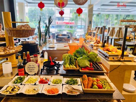 harolds hotel cebu buffet.